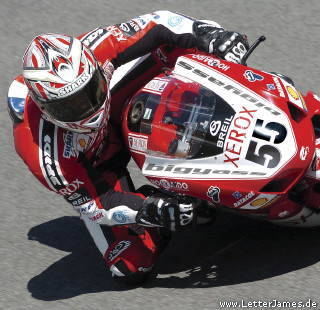 l&agrave; c ma moto en pleine course, c sign&eacute; 