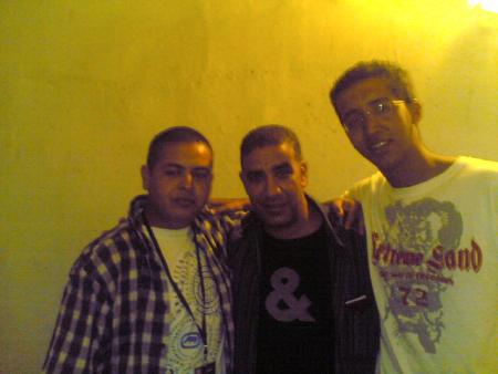 un ptit souvenir avc notre grand boxeur marocain Khellafi ki c charg&eacute; pour le grand concert des 113 ici a casa, c vraiment une pers. a la hauteur.